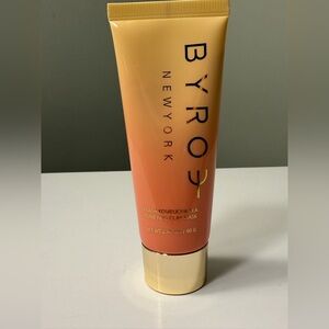BYROE New York Peach Clay Mask